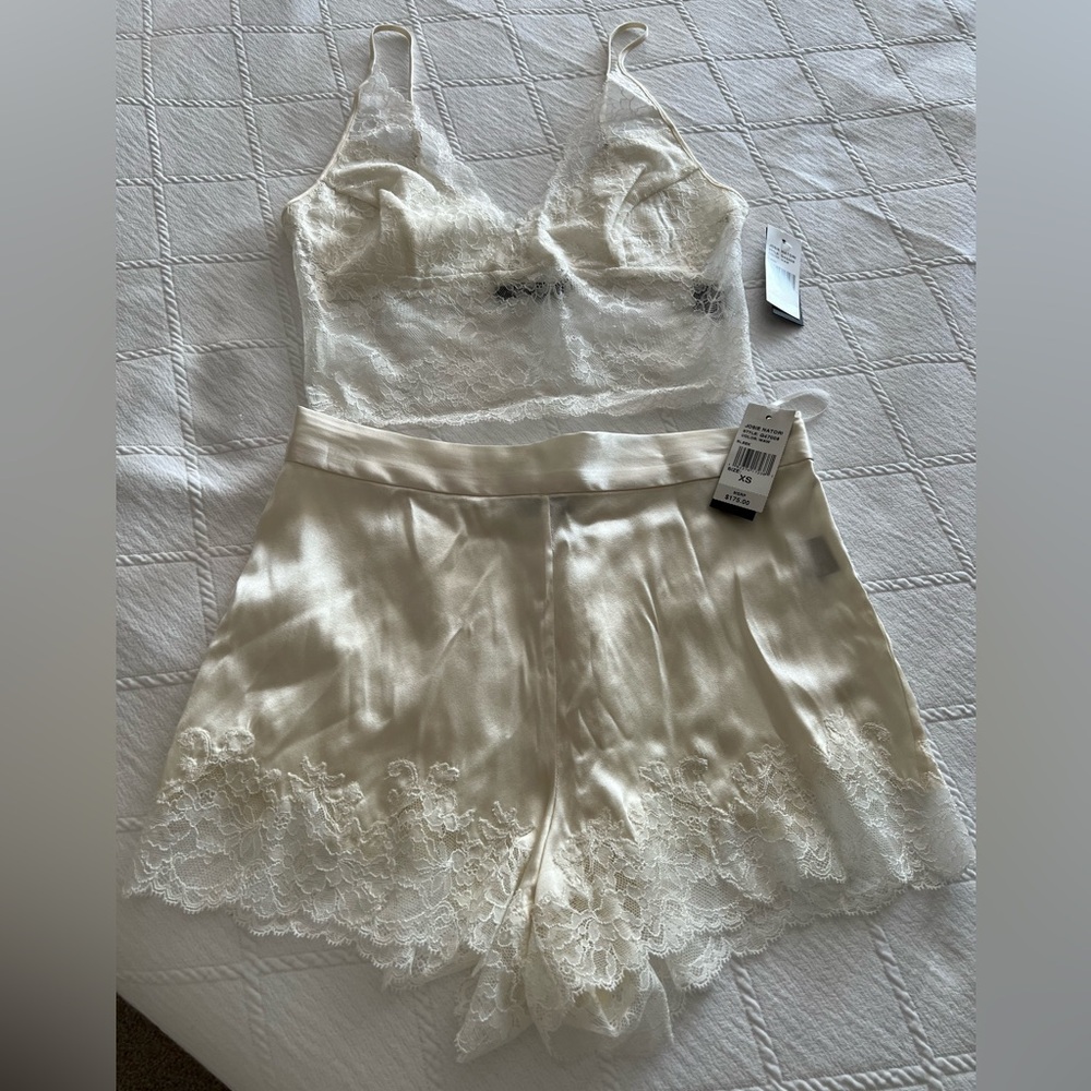 NWT Josie Natori Sleek Lace Silk PJ Set – Bralette & Shorts